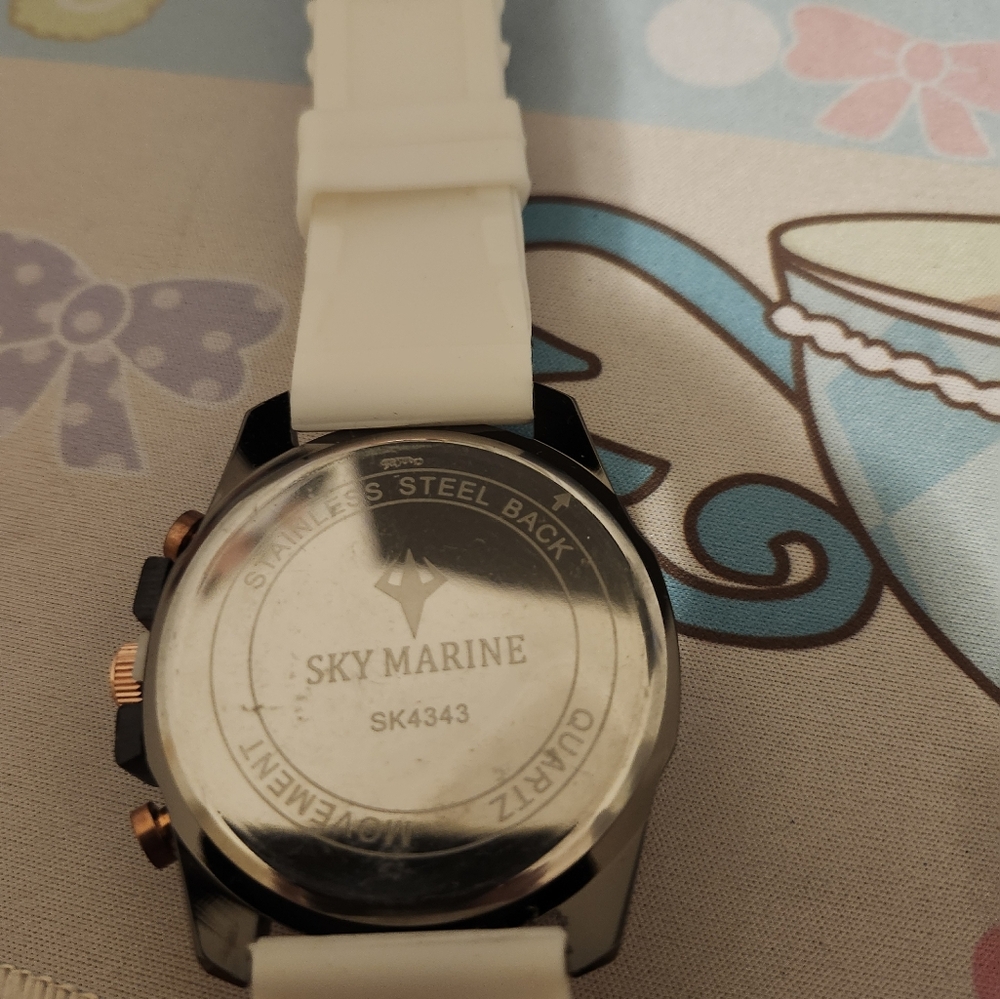Watch - Picture 4 of 4